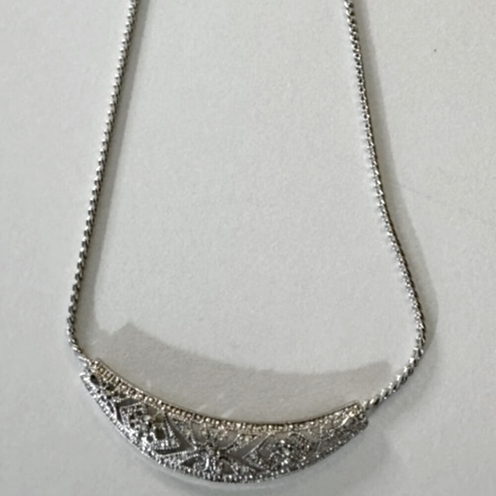 Beautiful Filigree Silver Tone Collar Necklace- Rhinestones, Twisted Adj Chain